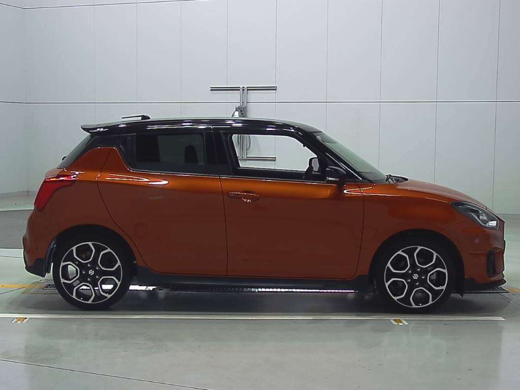 2022 Suzuki Swift Sport ZC33S[2]