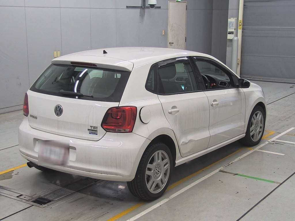 2013 Volkswagen Polo 6RCBZ[1]