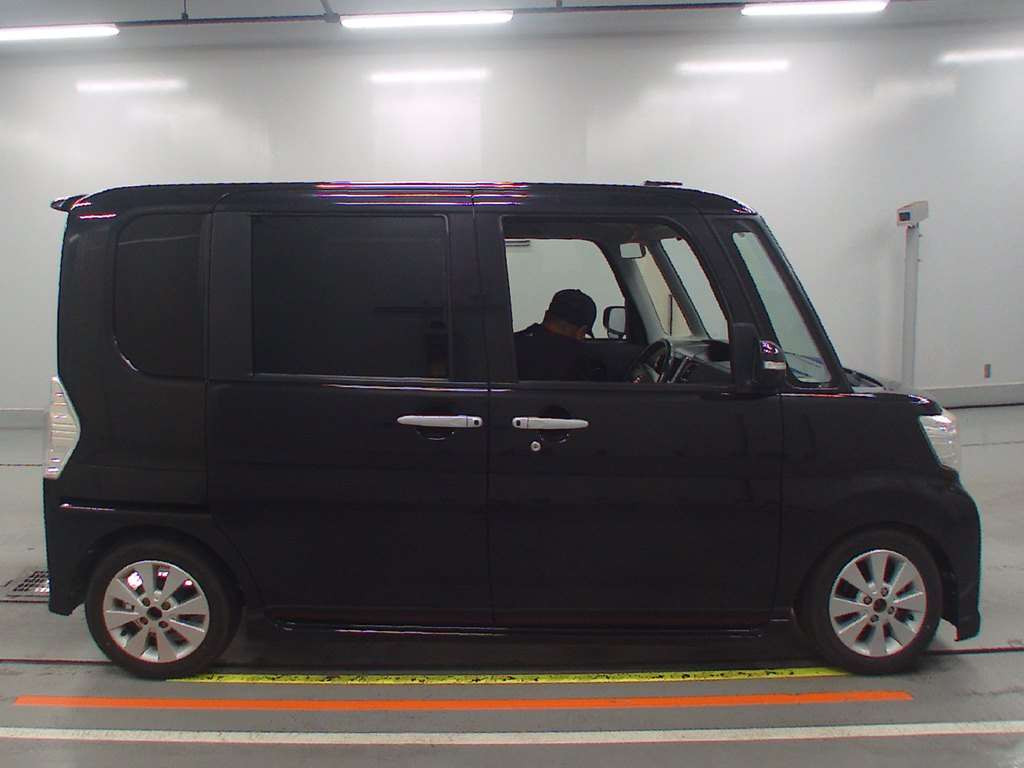 2014 Daihatsu Tanto Custom LA600S[2]