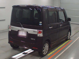 2011 Daihatsu Tanto