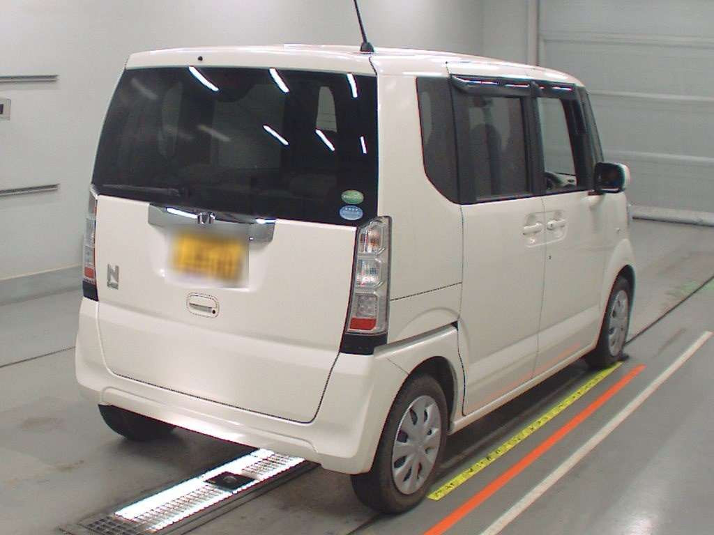 2016 Honda N-BOX JF1[1]