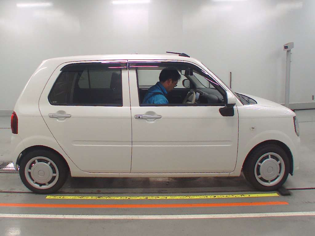 2018 Daihatsu Mira Tocot LA550S[2]