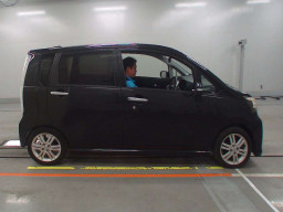 2013 Daihatsu Move Custom