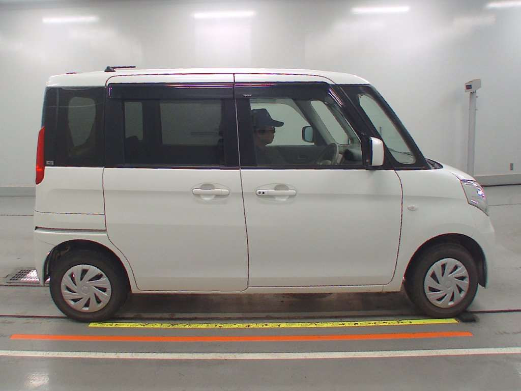 2014 Suzuki Spacia MK32S[2]