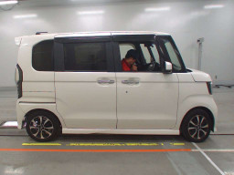 2018 Honda N-BOX CUSTOM