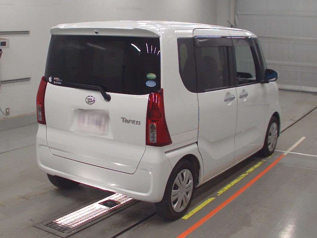 2019 Daihatsu Tanto LA650S[1]