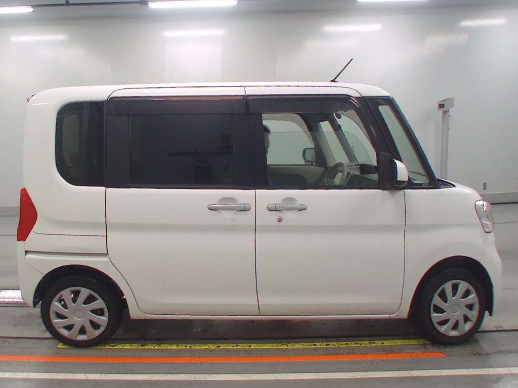 2014 Daihatsu Tanto LA600S[2]