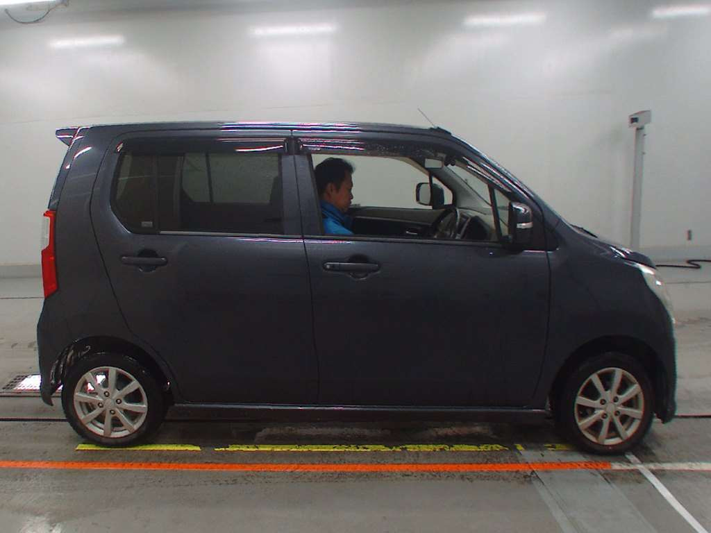 2014 Suzuki Wagon R MH34S[2]