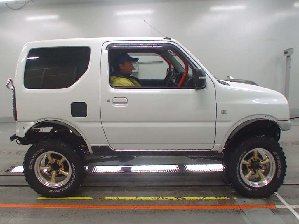 2010 Suzuki Jimny JB23W[2]