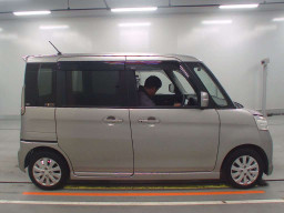 2013 Suzuki Spacia Custom