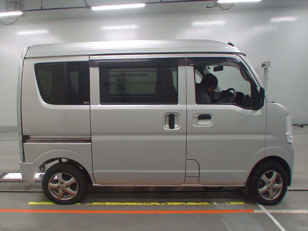 2016 Suzuki Every DA17V[2]