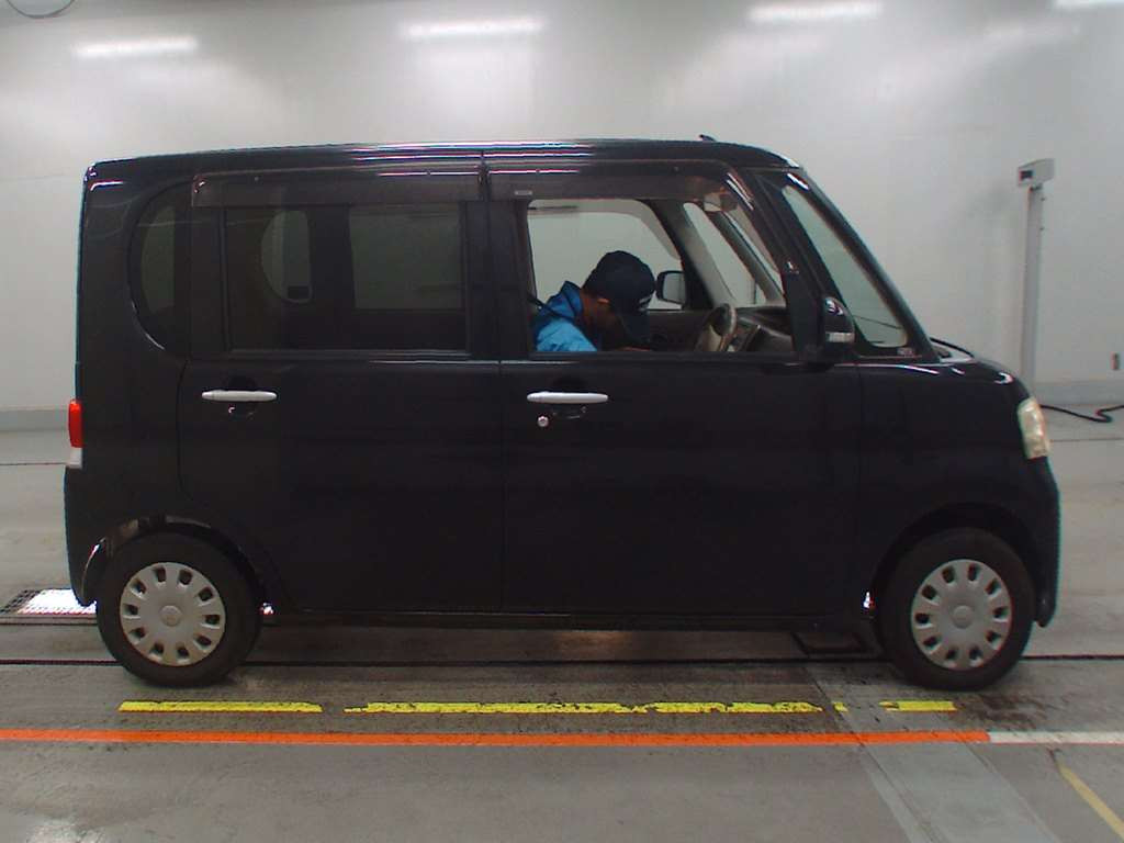 2009 Daihatsu Tanto L375S[2]