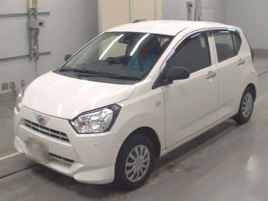 2019 Daihatsu Mira es