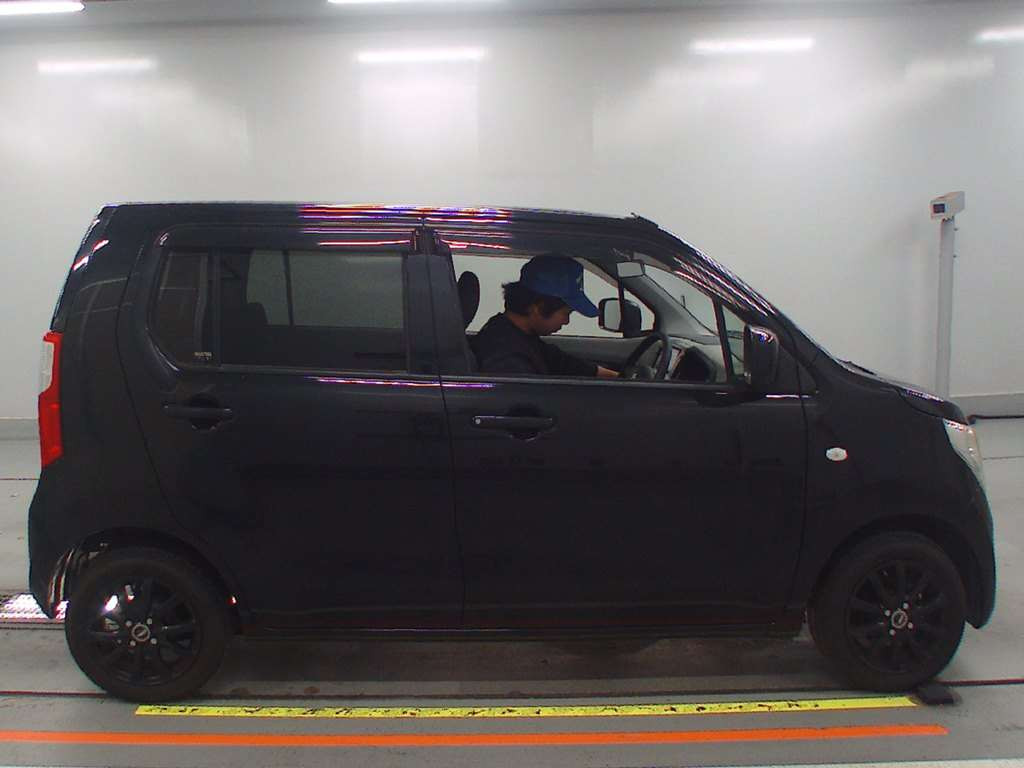 2015 Suzuki Wagon R MH34S[2]