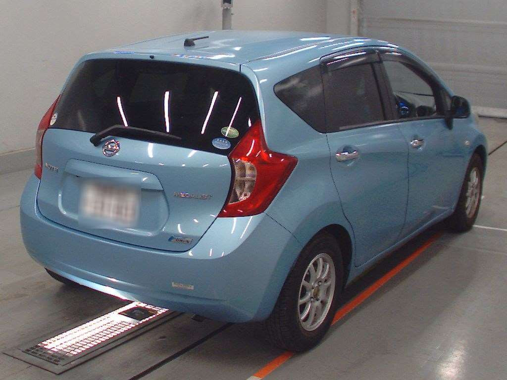 2014 Nissan Note E12[1]