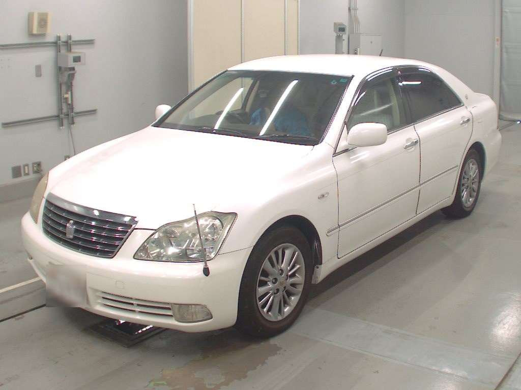 2005 Toyota Crown GRS182[0]