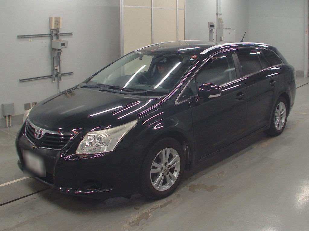 2011 Toyota Avensis Wagon ZRT272W[0]