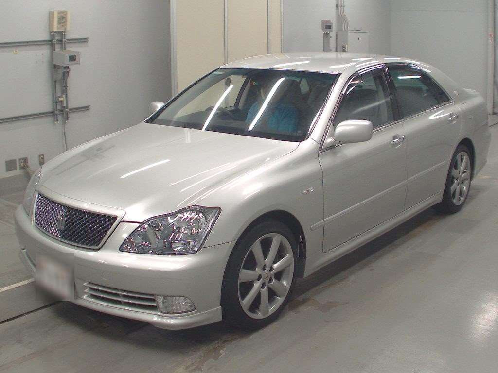 2004 Toyota Crown GRS182[0]