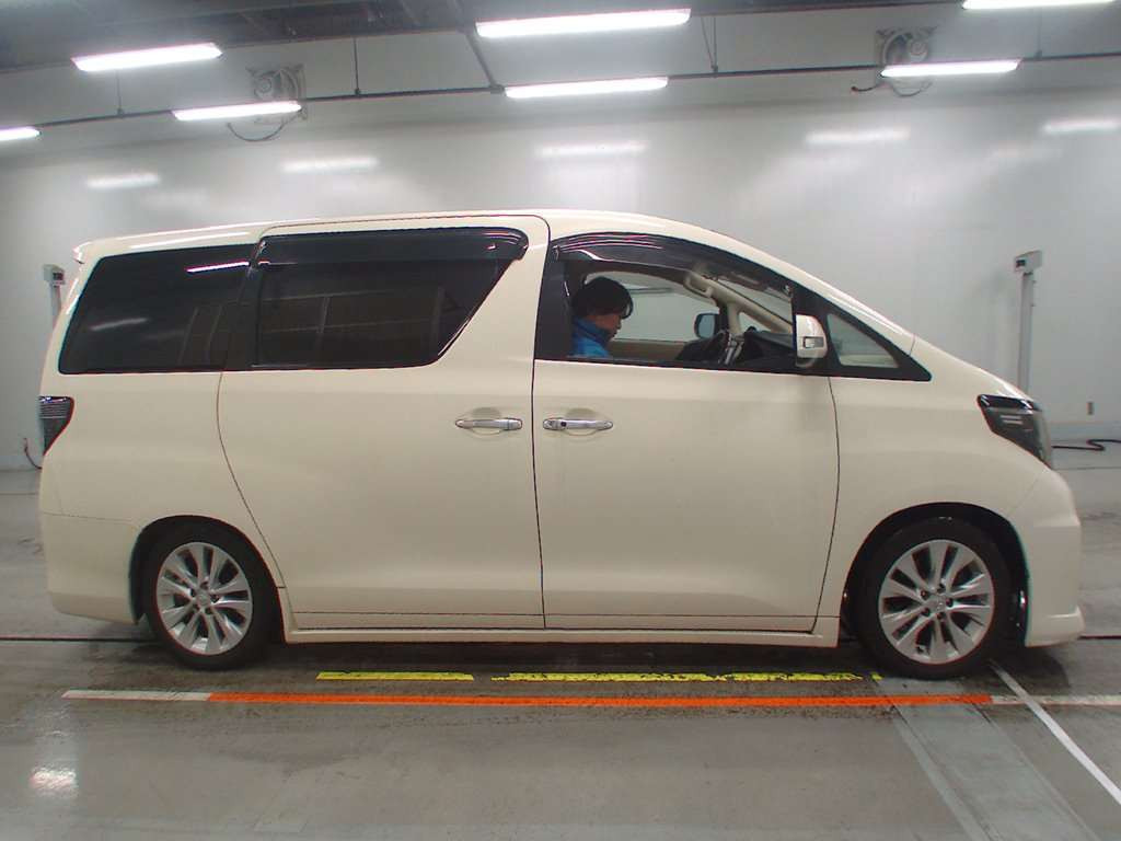 2009 Toyota Alphard GGH25W[2]