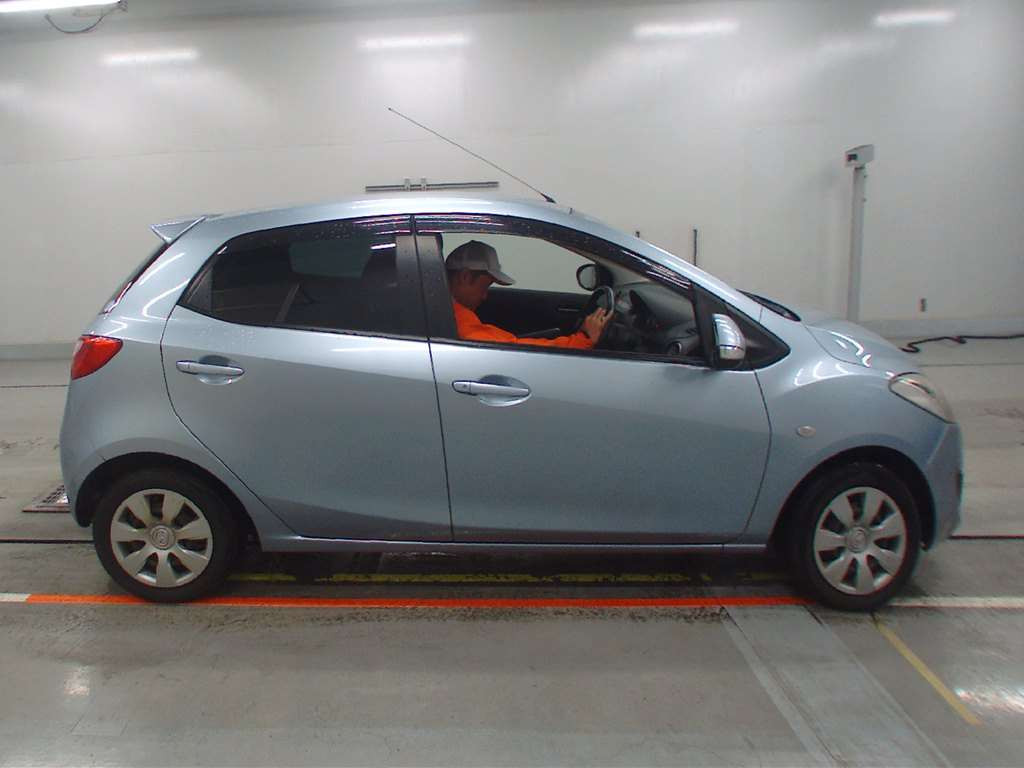 2012 Mazda Demio DEJFS[2]