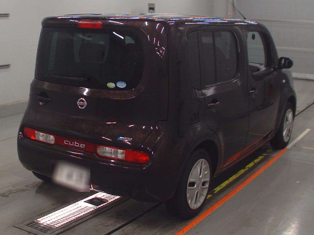 2010 Nissan Cube Z12[1]