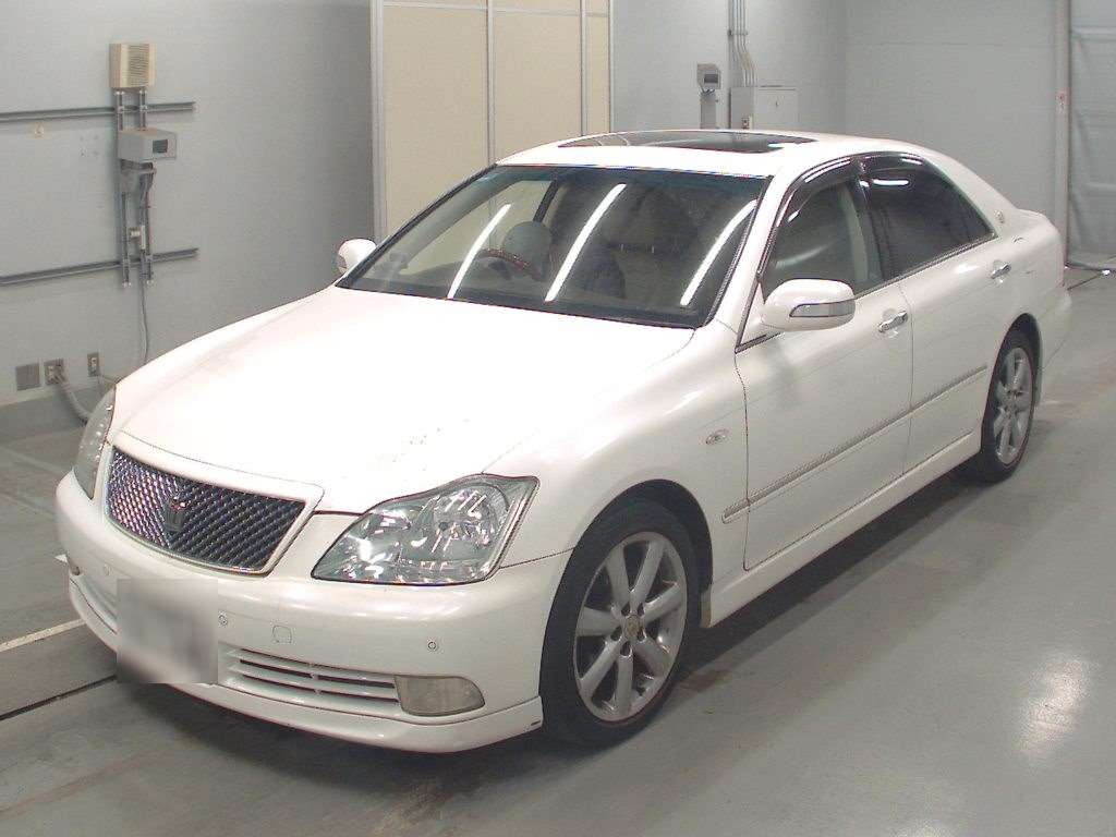 2005 Toyota Crown GRS182[0]