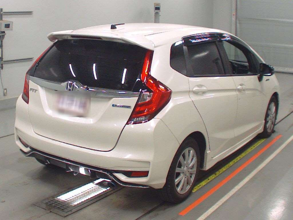 2017 Honda Fit Hybrid GP5[1]