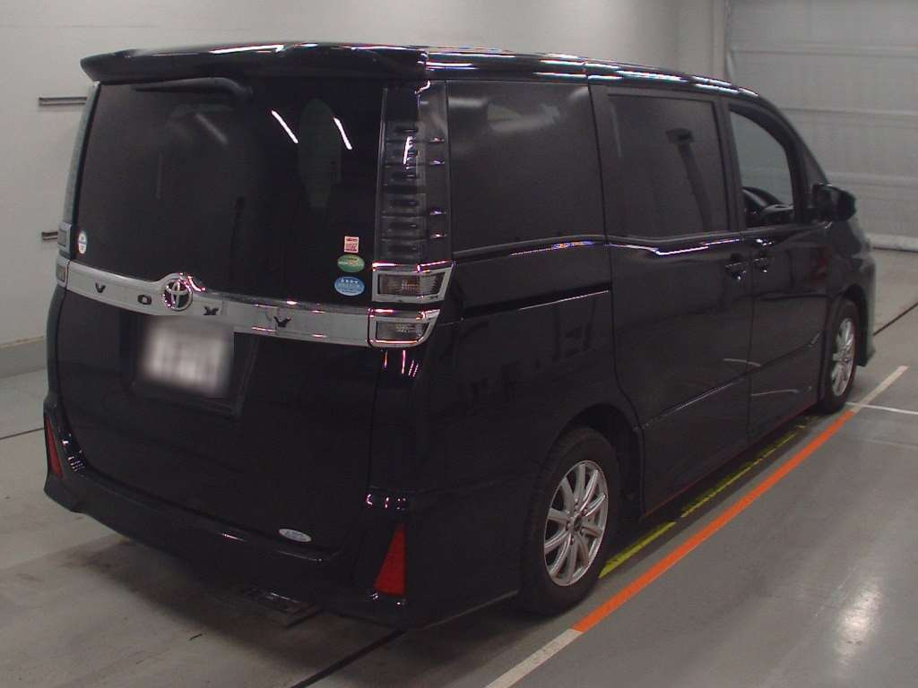 2017 Toyota Voxy ZRR80W[1]