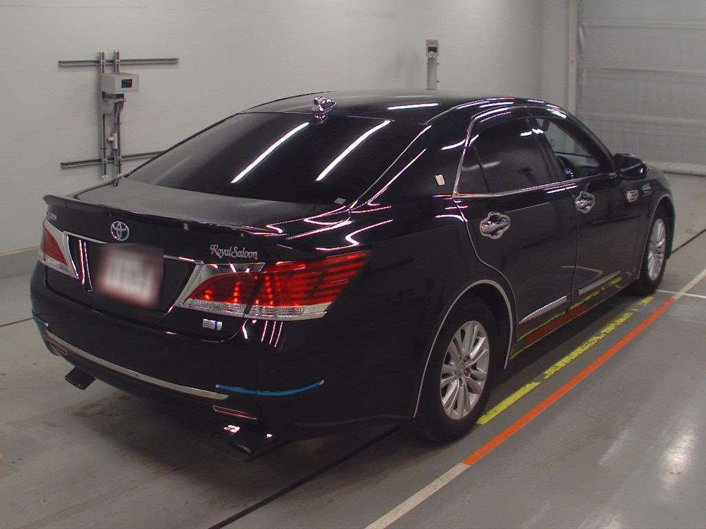 2015 Toyota Crown Hybrid AWS210[1]