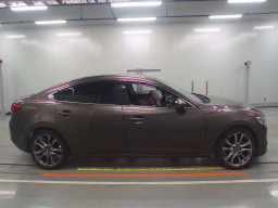 2016 Mazda Atenza