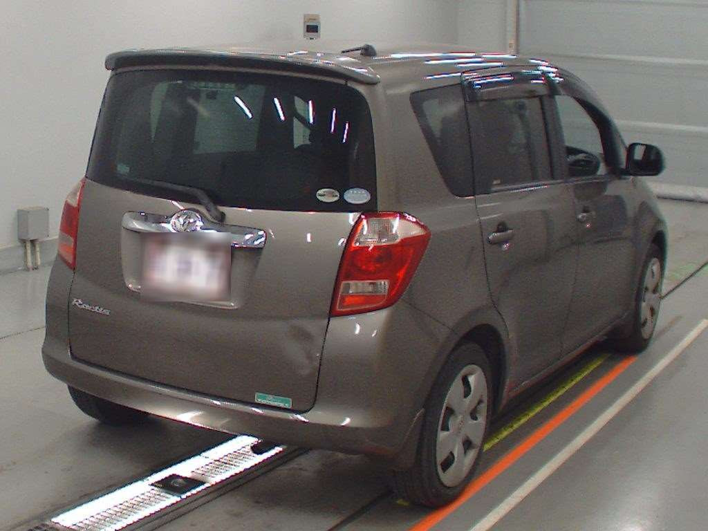 2007 Toyota Ractis NCP100[1]