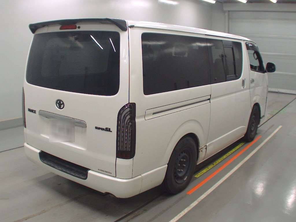 2013 Toyota Regiusace Van TRH200V[1]