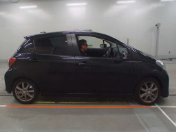 2013 Toyota Vitz