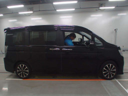 2012 Honda Step WGN Spada