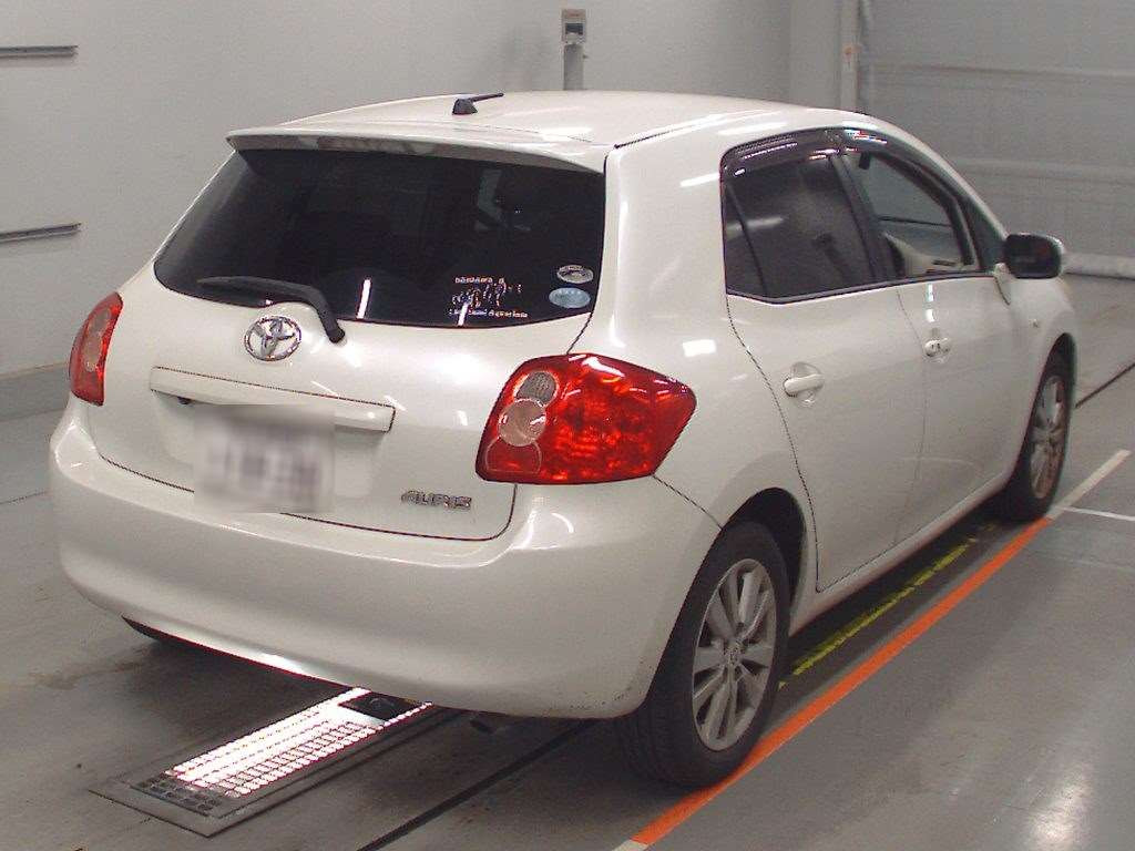 2008 Toyota Auris NZE151H[1]