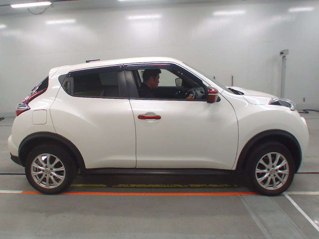 2014 Nissan JUKE YF15[2]