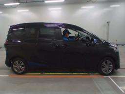 2016 Toyota Sienta