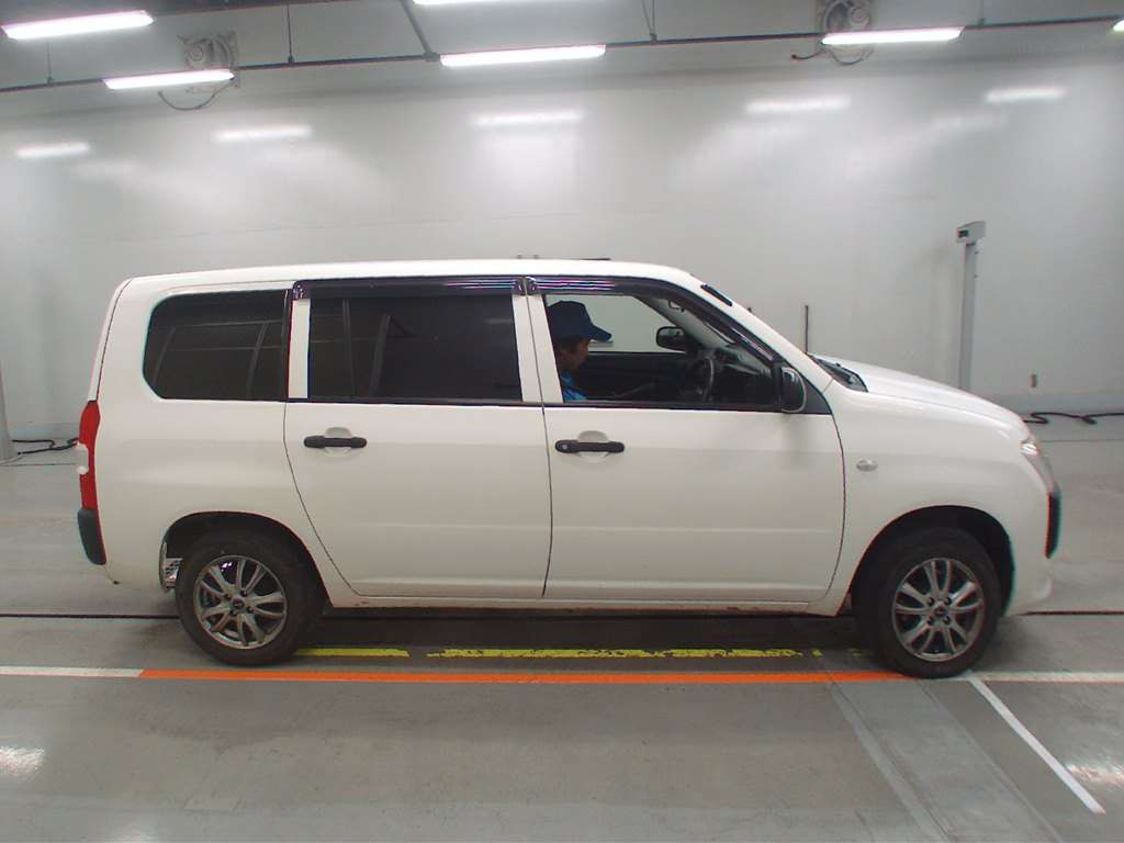 2015 Toyota Probox NCP165V[2]