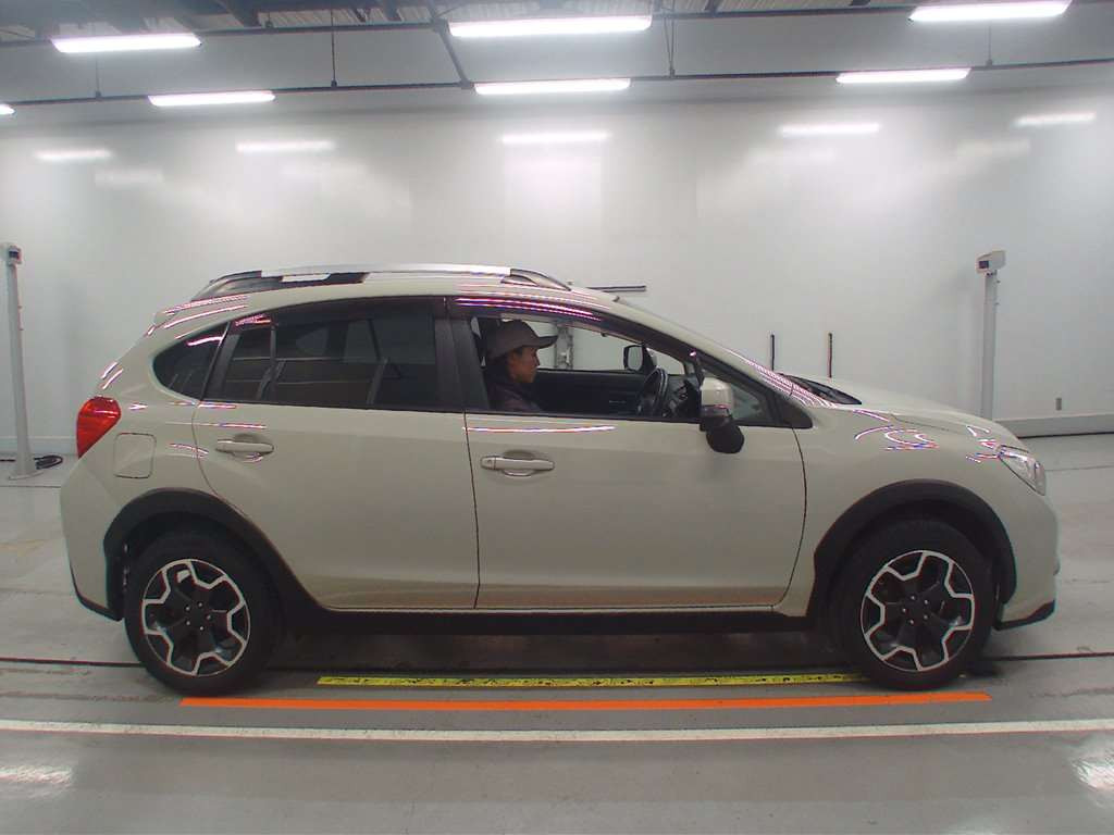 2013 Subaru XV GP7[2]