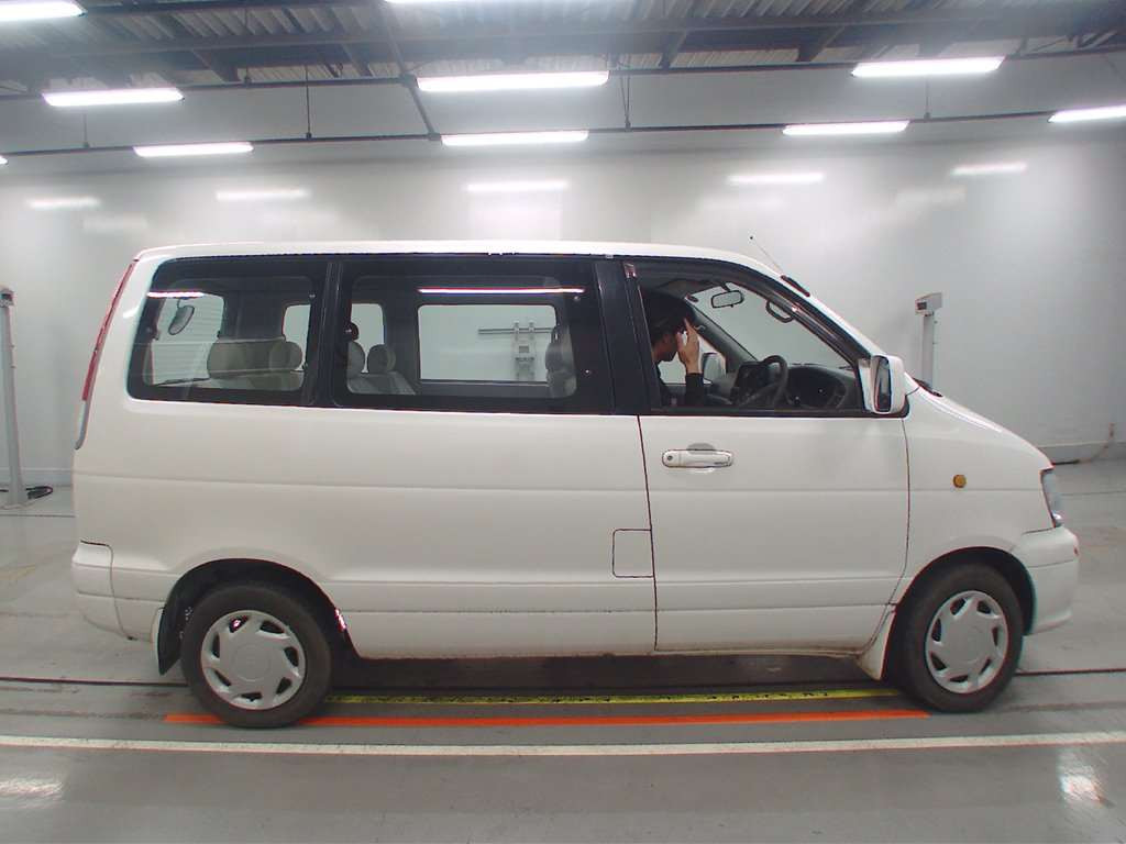 2001 Toyota Townace Noah SR40G[2]