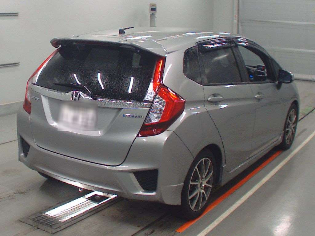 2014 Honda Fit Hybrid GP5[1]