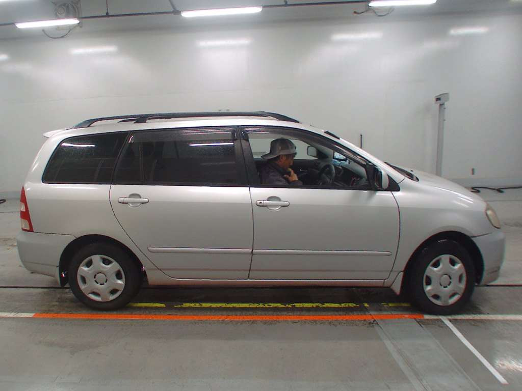 2001 Toyota Corolla Fielder ZZE122G[2]