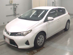 2013 Toyota Auris