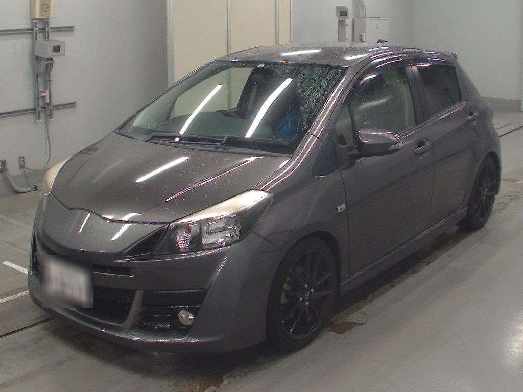 2015 Toyota Vitz NCP131[0]