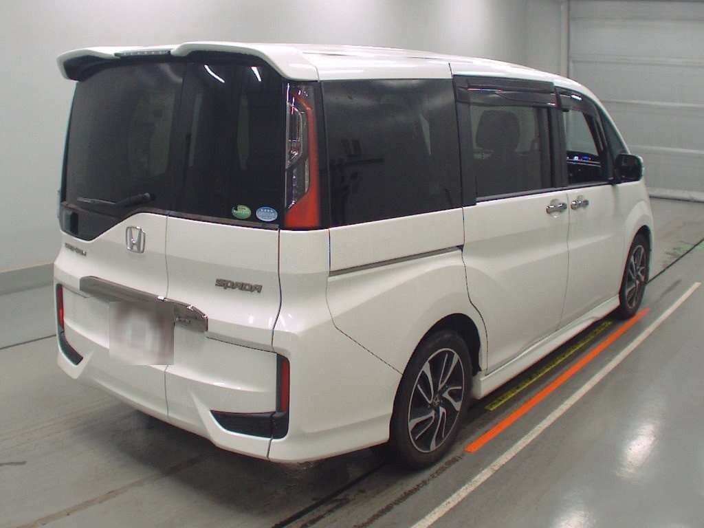 2015 Honda Step WGN Spada RP3[1]