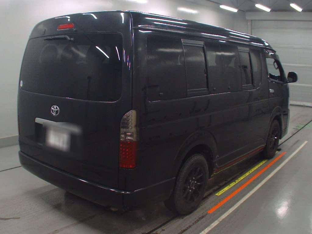 2010 Toyota Hiace Wagon TRH214W[1]