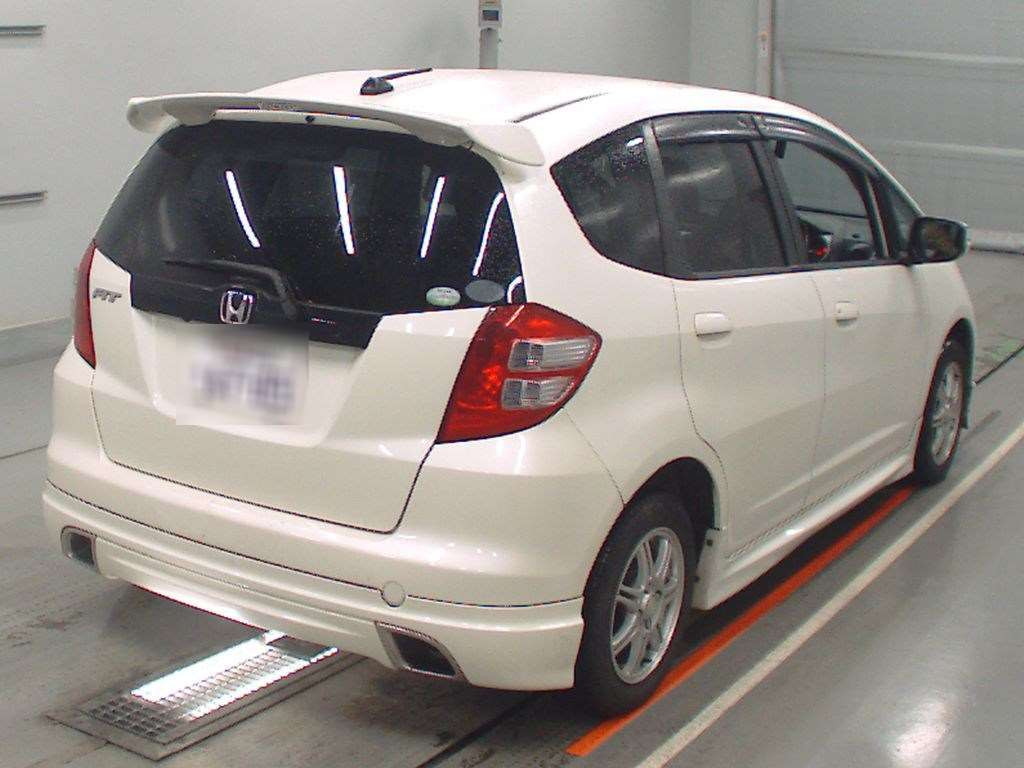 2010 Honda Fit GE6[1]