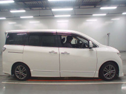 2012 Nissan Elgrand