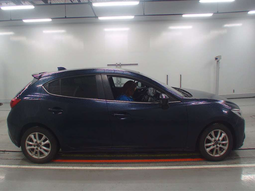 2013 Mazda Axela Sport BM5FS[2]