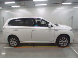 2014 Mitsubishi Outlander PHEV